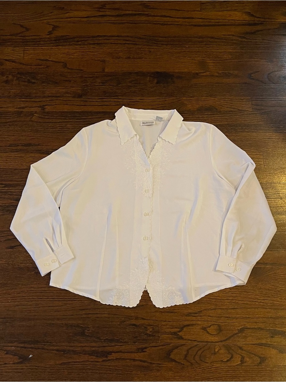Vintage White Embroidered Button-Front Blouse